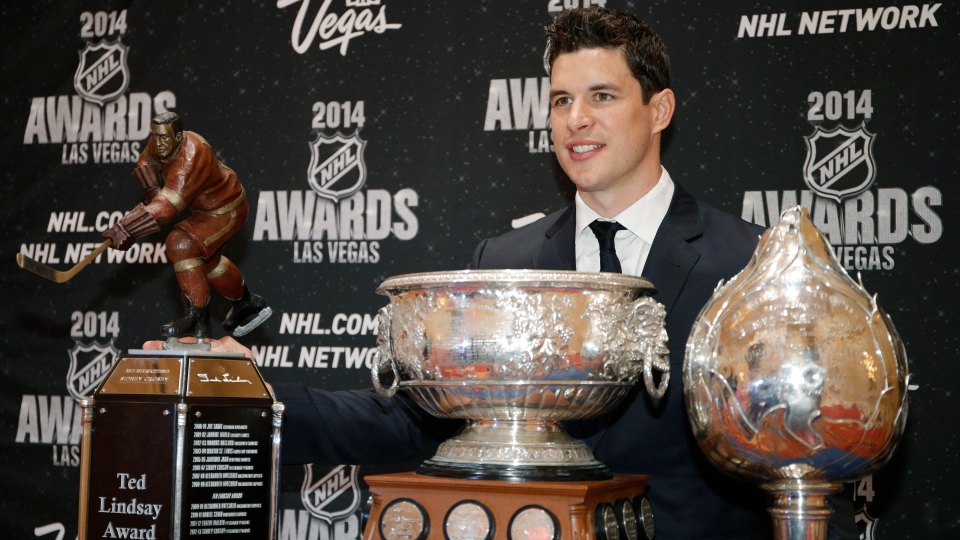 Sidney Crosby wins Hart Trophy