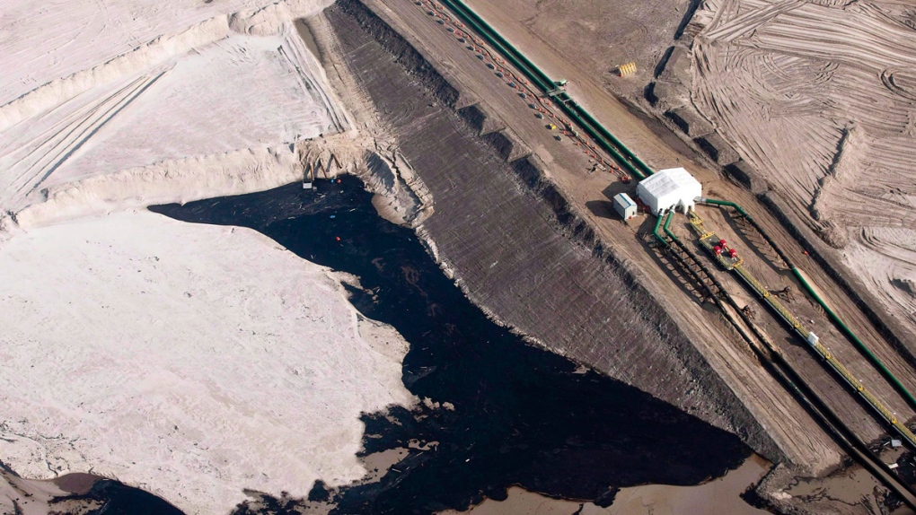 Aerial view of an Alberta oilsands facility