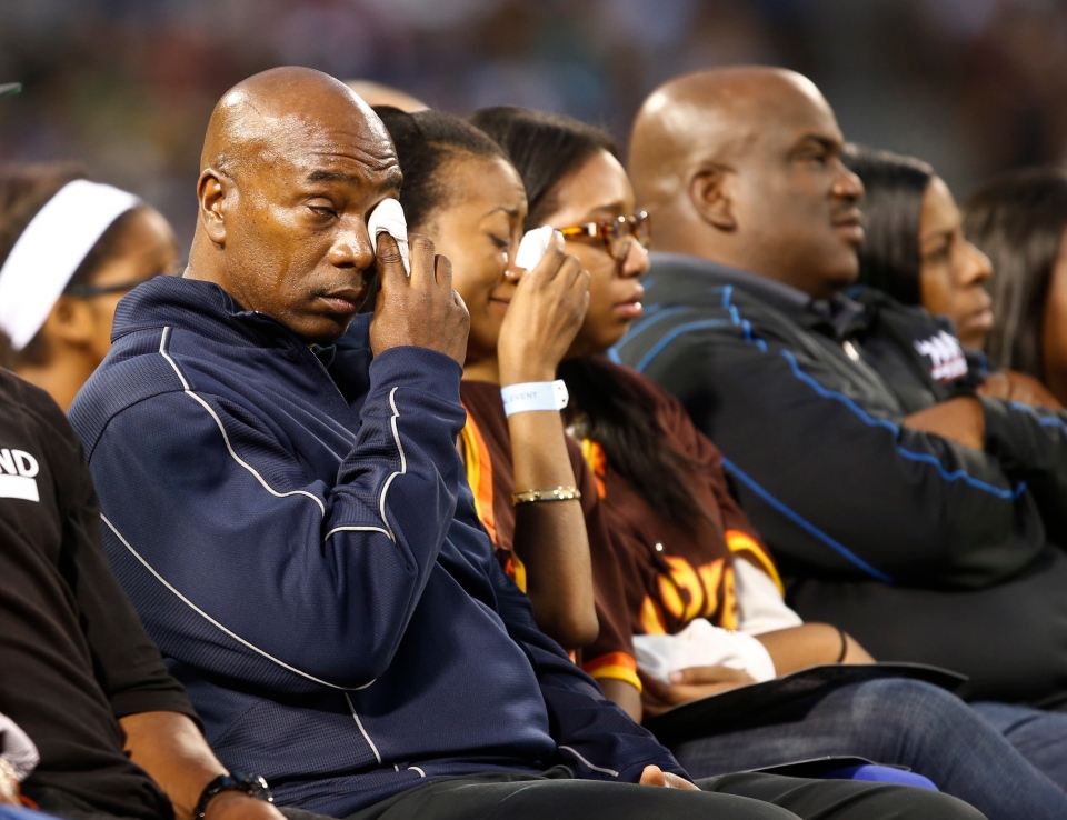 Padres hold public memorial service for Tony Gwynn 