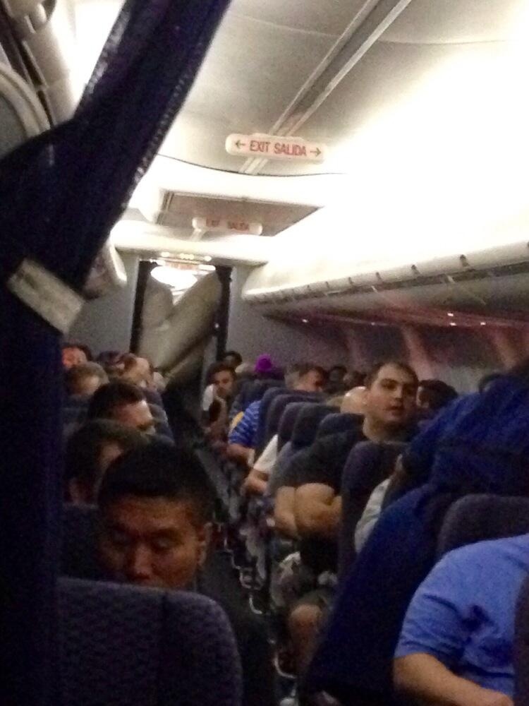 Evacuation slides United Airlines