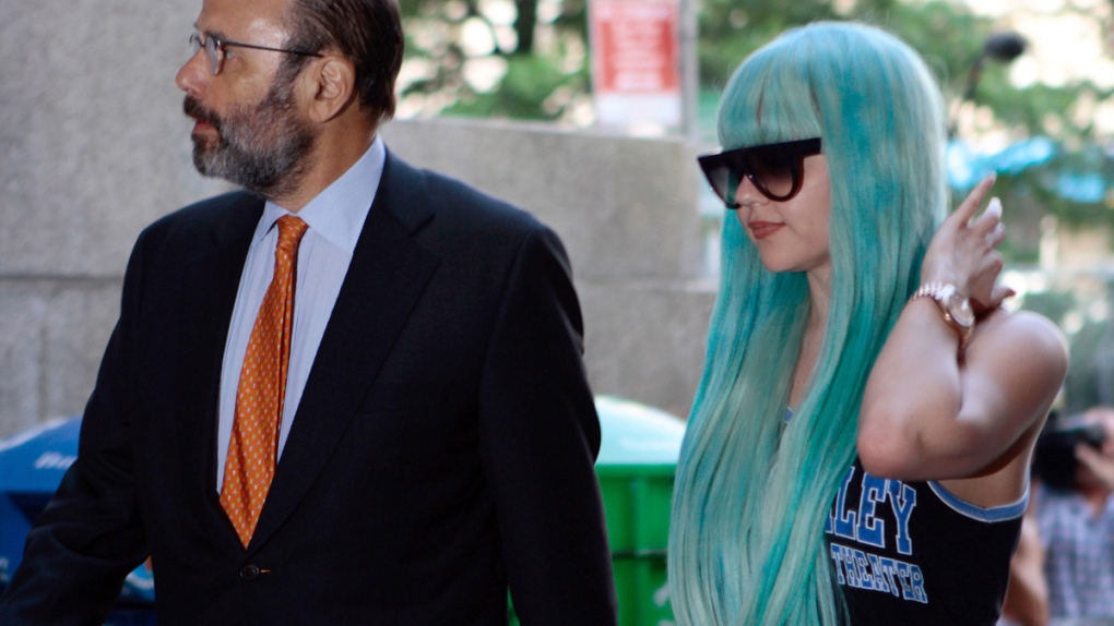 Amanda Bynes arrested on driving charge