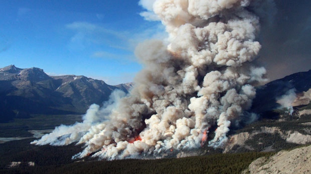 huge wildfire, Banff National Park, Spreading Cree