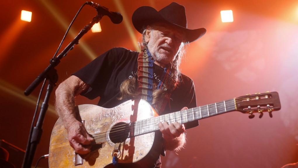 Farm Aid concert to feature Willie Nelson