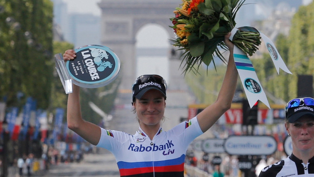 Marianne Vos celebrates her win in Paris