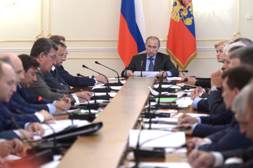 Putin discusses Russia sanctions