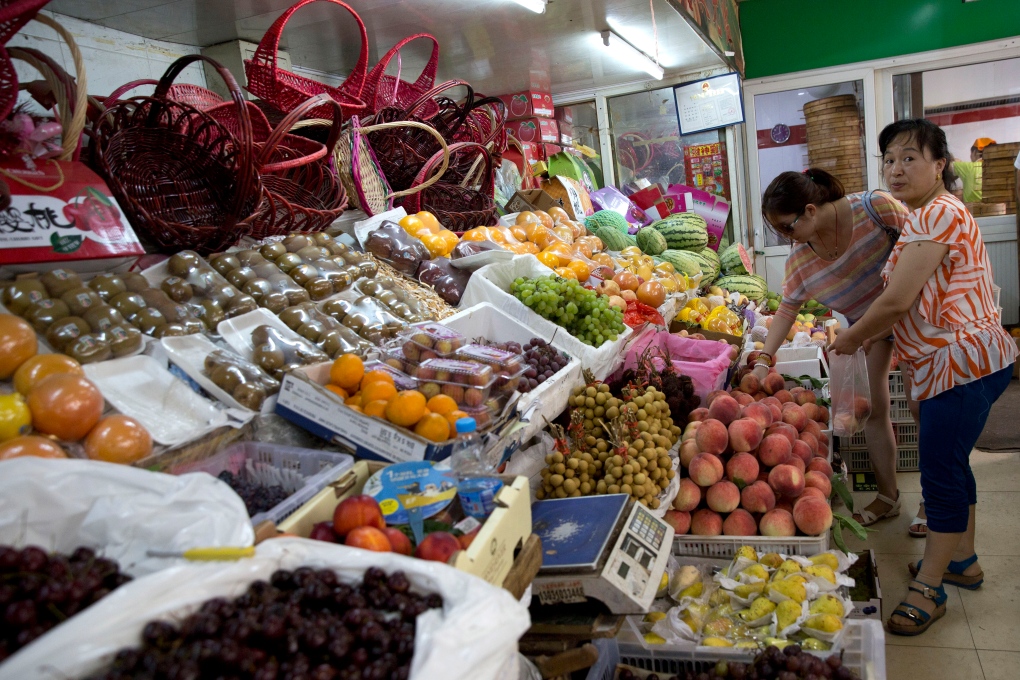 Fruit vendor in Beijing, China