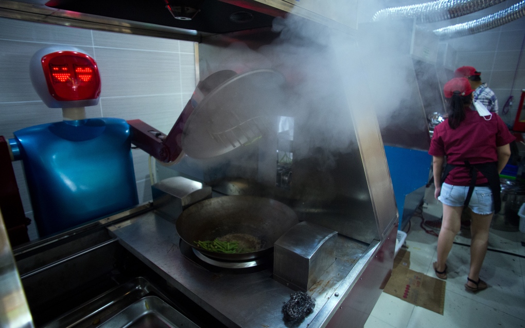 Robots Cook And Serve Food At New Restaurant In China Ctv News