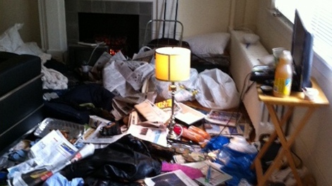 In less than two months, a hoarder turned this Vancouver apartment into a junk pile. (CTV)