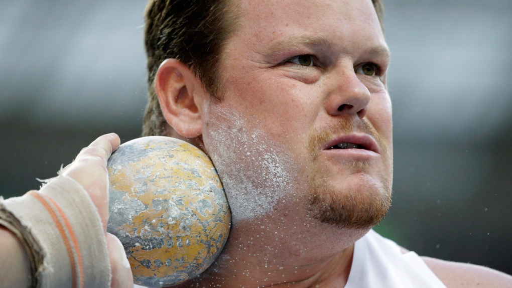 Dylan Armstrong competes in Moscow