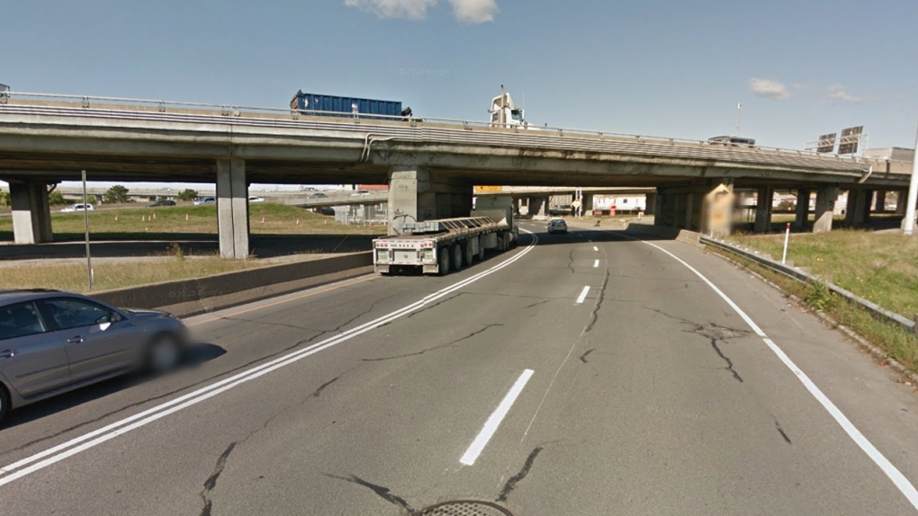 The left-hand lane of the Decarie Interchange