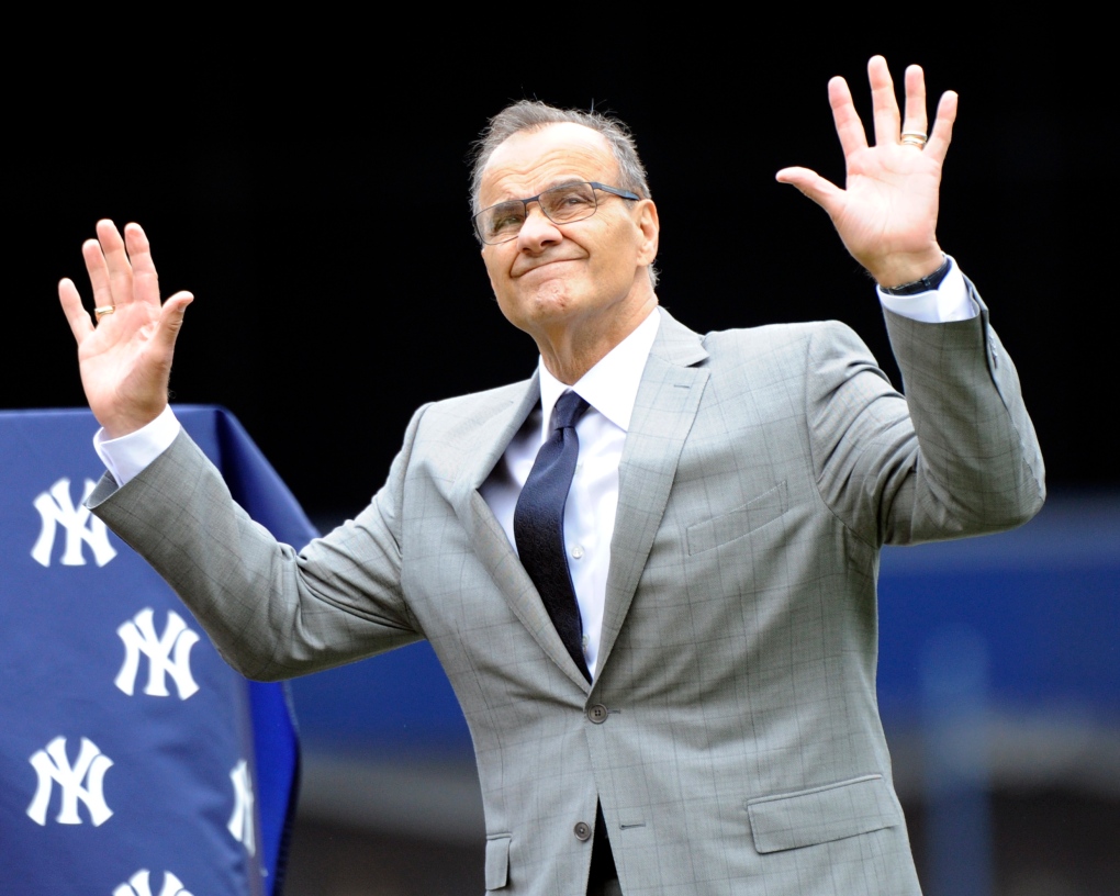 Former Yankees manager Torre retires his jersey