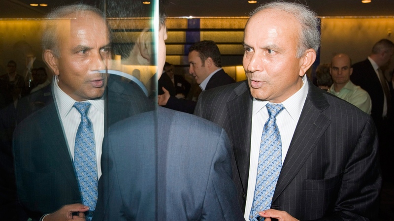 Fairfax Holdings Chairman and CEO Prem Watsa chats with shareholders as he leaves the company's annual general meeting in Toronto on Wednesday, April 15, 2009. (Frank Gunn / THE CANADIAN PRESS)  