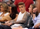 Justin Bieber attends a Los Angeles Clippers game in Los Angeles on May 11, 2014. (AP / Mark J. Terrill