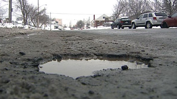mild winter, ottawa potholes