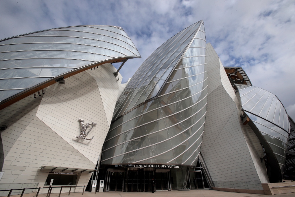 Architect Frank Gehry opens 126 million Louis  Vuitton  art 