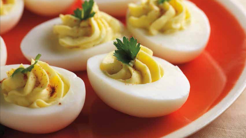 New U.S. dietary guidelines relax advice on eggs, salt