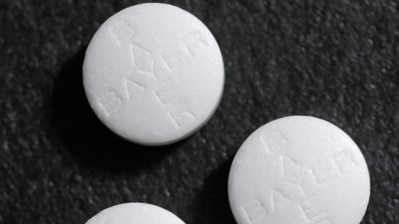 Aspirin tablets are seen in this undated file photo. (AP / Houston Chronicle, Dave Einsel)