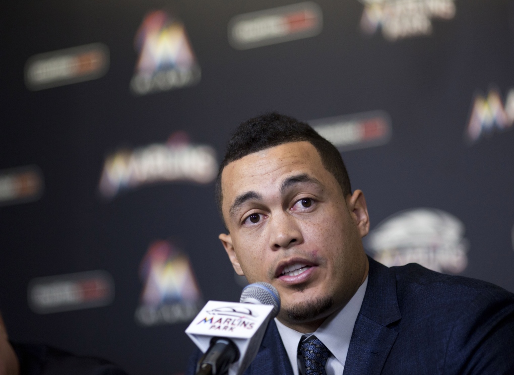 Giancarlo Stanton signs record $325M contract