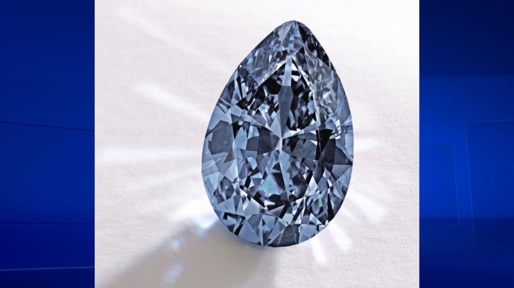 Blue pear-shaped diamond