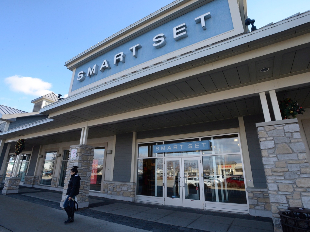 Smart Set store in Quebec