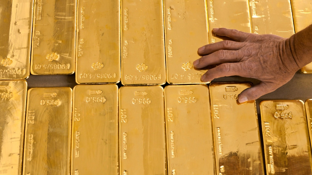 Swiss vote on gold investment
