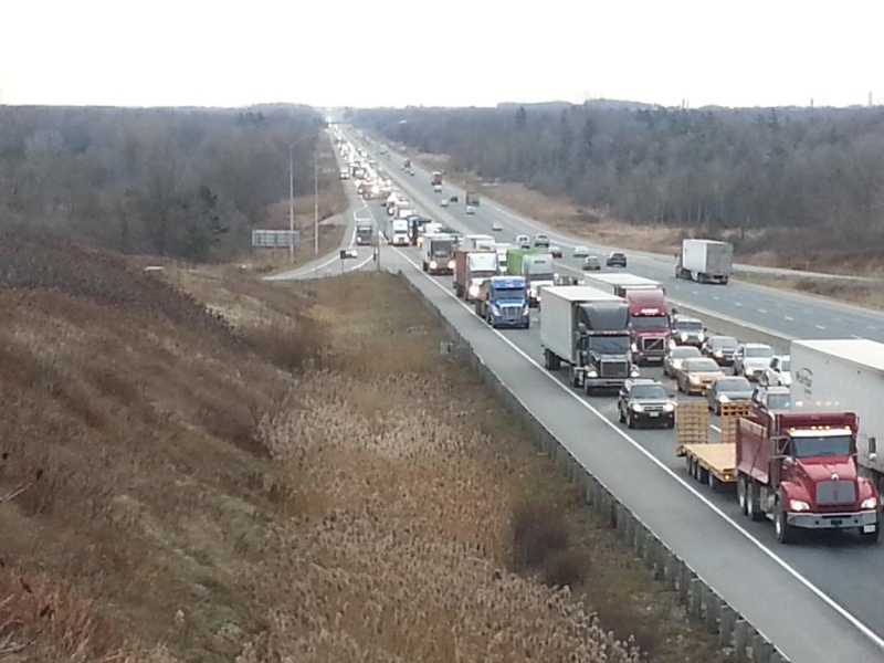 A crash on the westbound Highway 401 caused long lines of traffic east of London, Ont. on Tuesday, Dec. 2, 2014. (Justin Zadorsky / CTV London)