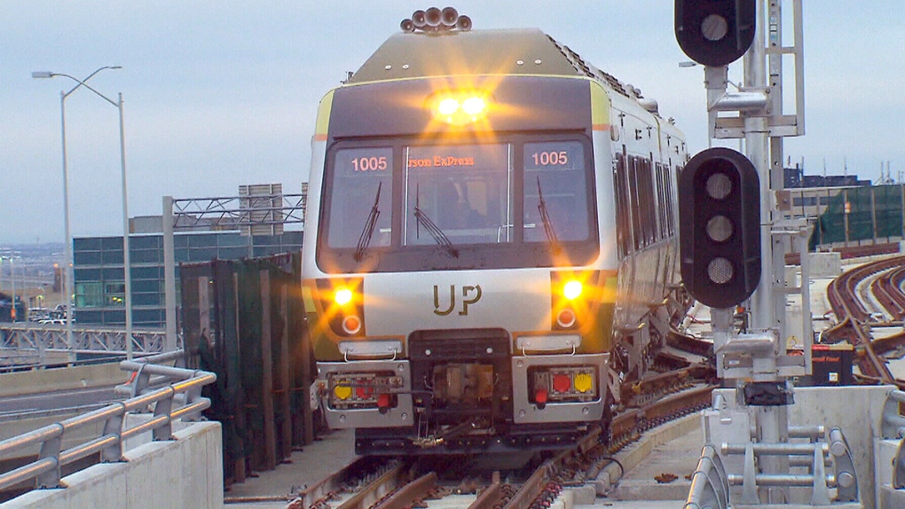 Union-Pearson Express train