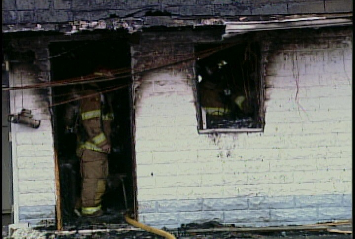 Three people were injured in a fire at the Motor Court Motel in London, Ont. on Monday, December 29, 2014.
