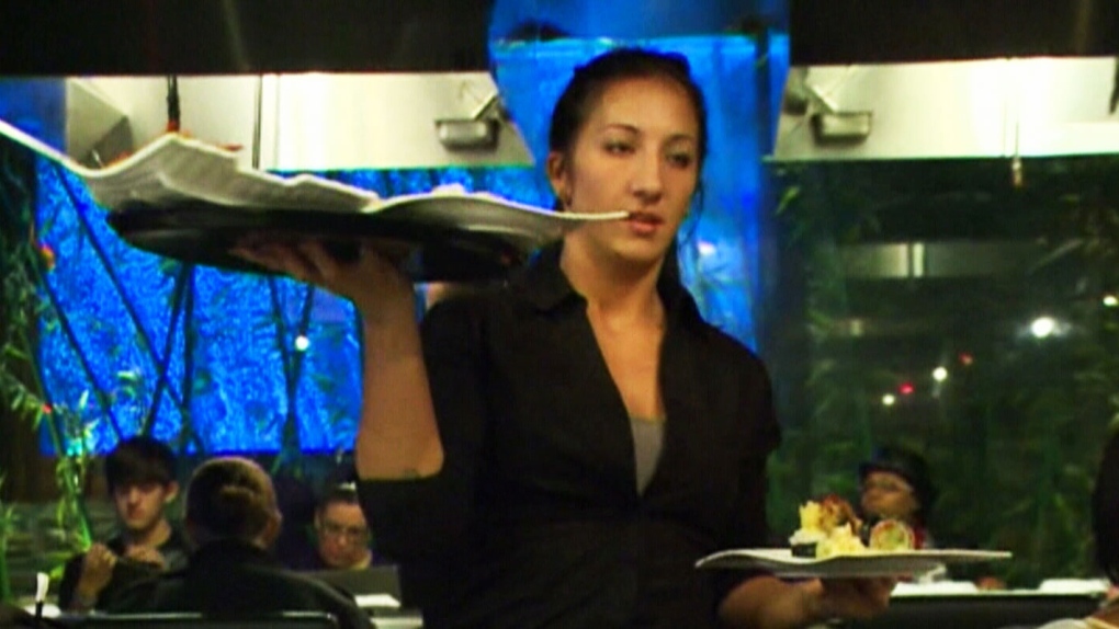 U.S. waitress surprised by huge generosity