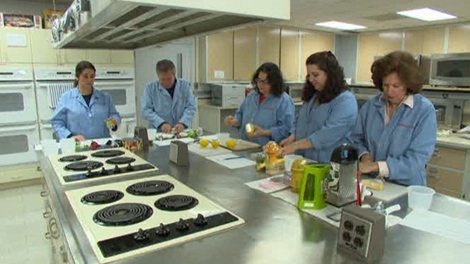Consumer Reports tested 40 kitchen gadgets and found several that live up to their promises and others that don't. (CTV)