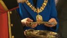 Canada will send about a kilogram of lamprey eels to England where they will be baked in a traditional pie for Queen Elizabeth II. 