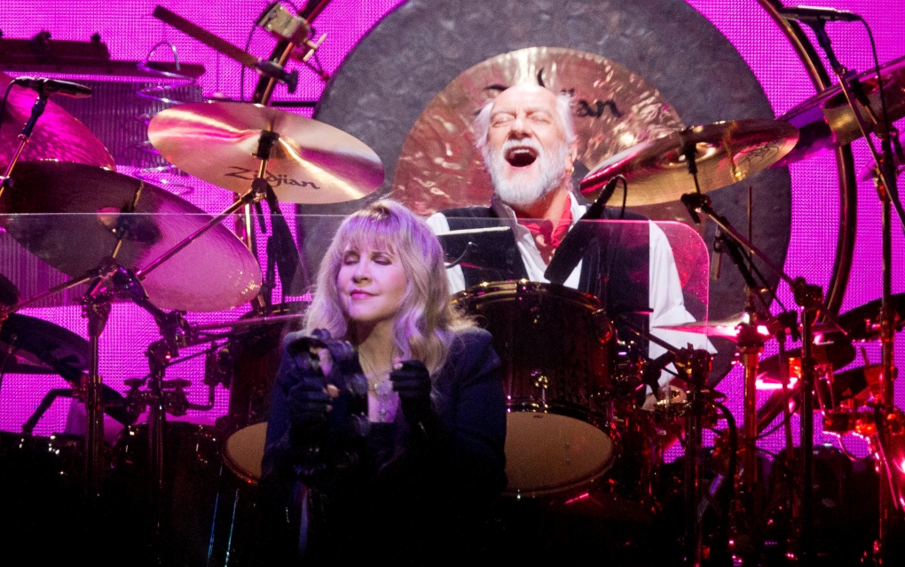 Mick Fleetwood and Stevie Nicks during concert