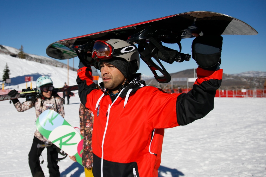 Adrian Grenier on slopes at Sundance