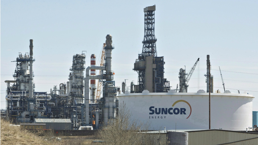 Oil price drives down Suncor earnings