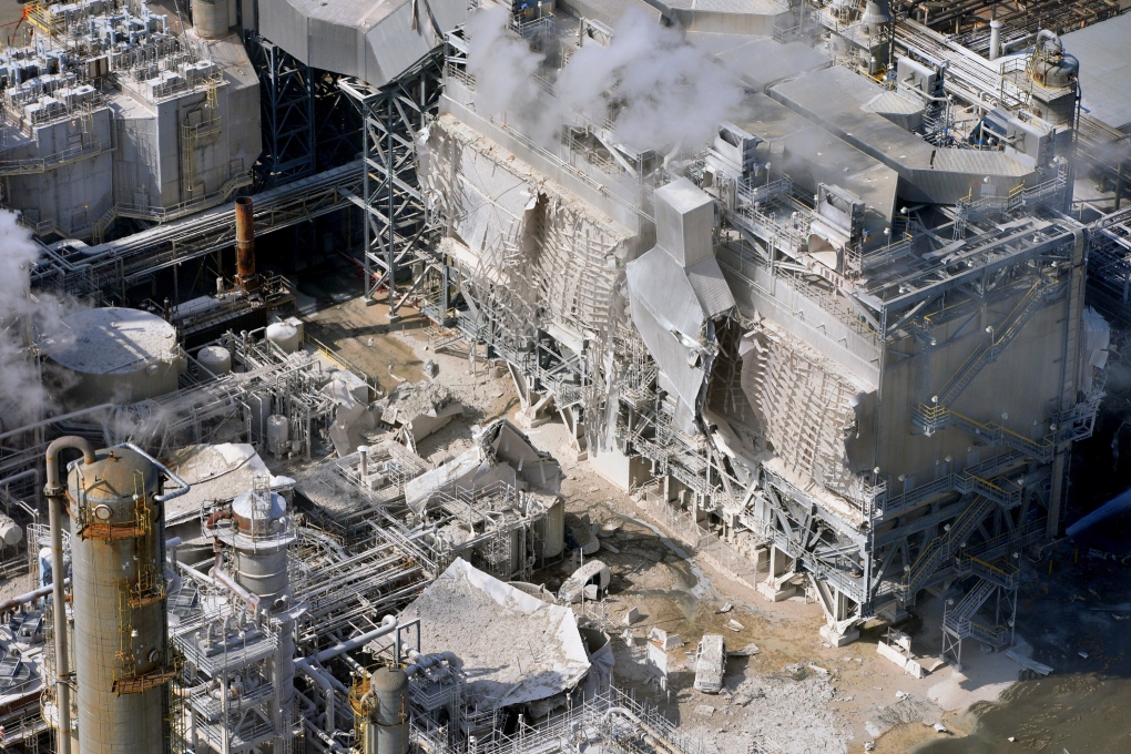 Explosion at Exxon refinery in California