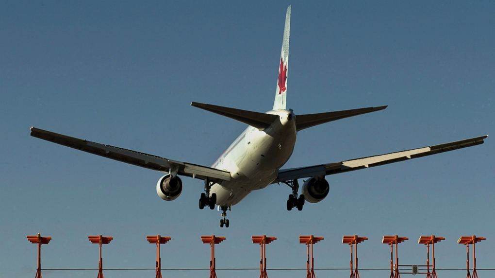 Talks suspended between Unifor and Air Canada