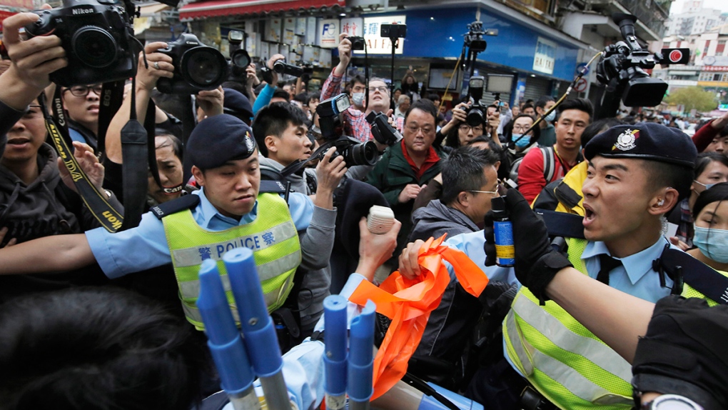 Hong Kong protesters target shoppers