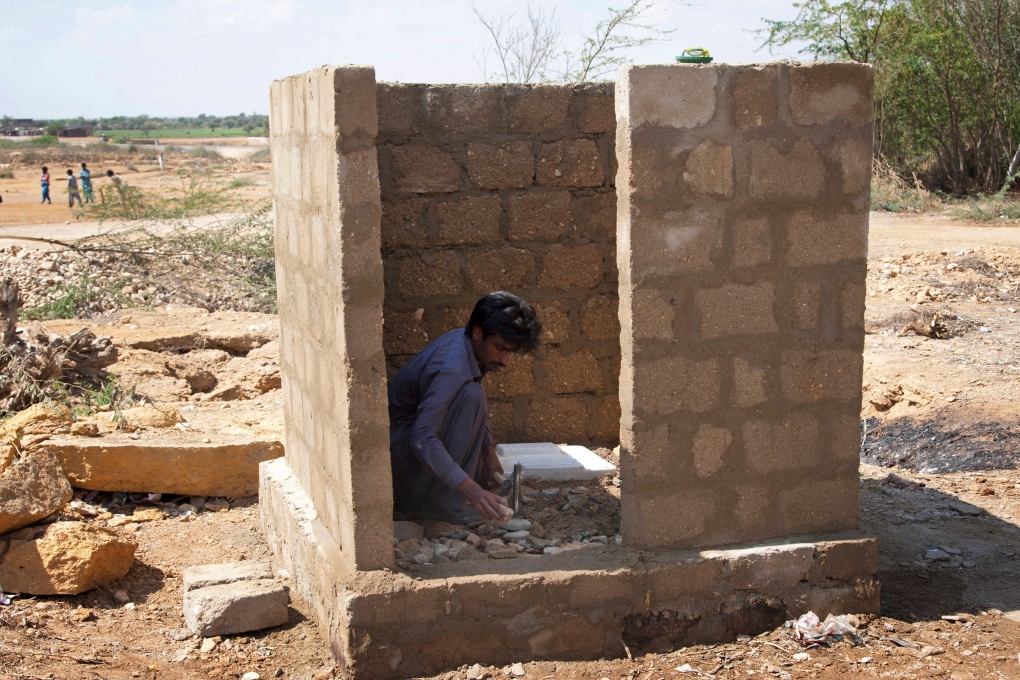 Pakistan has too few toilets, UNICEF says
