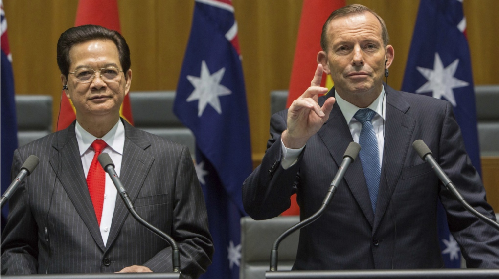 Tony Abbott retracts second Nazi reference