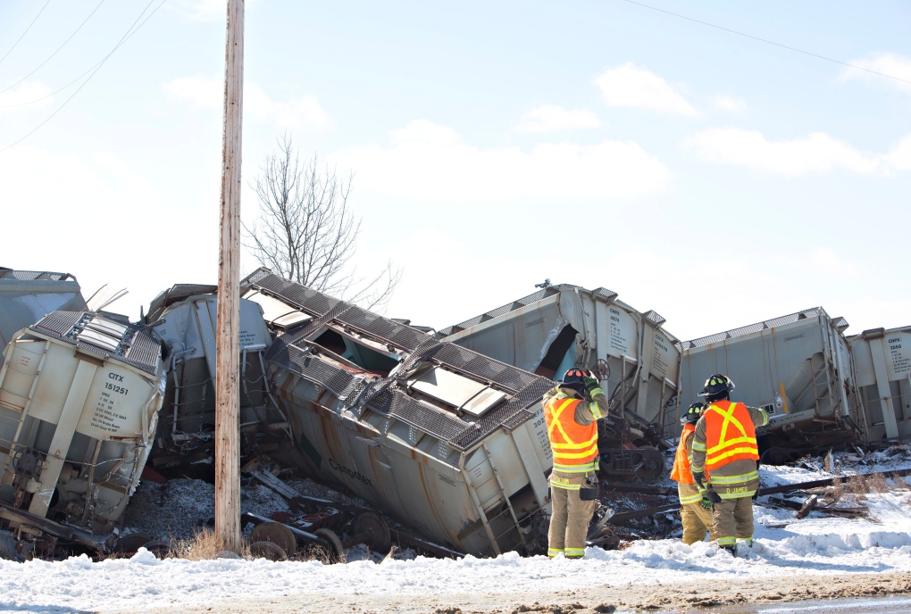 Train derails near Wetaskiwin, Alberta