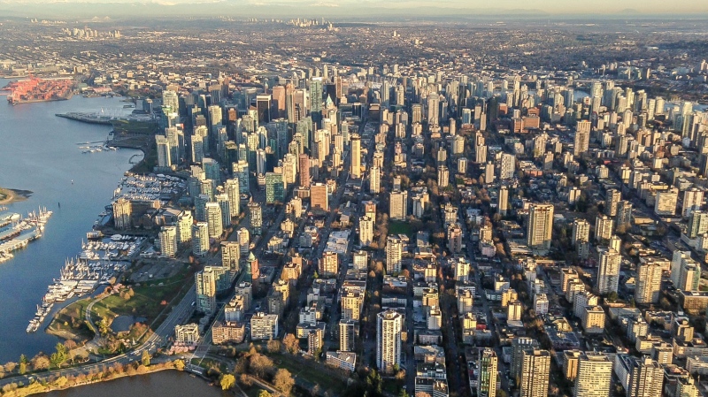 A crystal clear view of Vancouver’s West End and the clusters of towers to the east and south showing the Brentwood and Metrotown high-rise hubs. (Penny Daflos/Chopper 9)