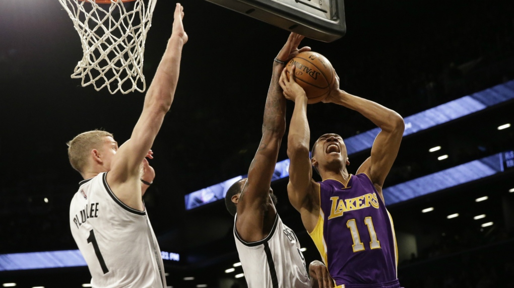 Nets beat Lakers to keep playoff dreams alive