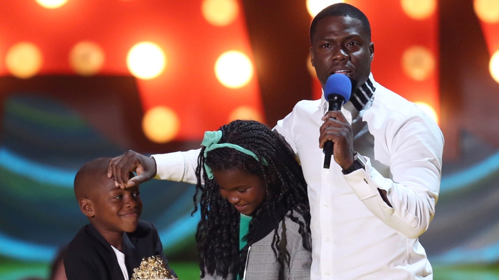 Kevin Hart and his children at MTV Movie Awards