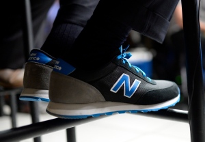 Finance Minister Joe Oliver sports his New Balance budget shoes on budget day on Parliament Hill in Ottawa on Tuesday, April 21, 2015. (Justin Tang / THE CANADIAN PRESS)