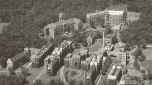 An aerial view of the Royal Victoria Hospital, date unknown.