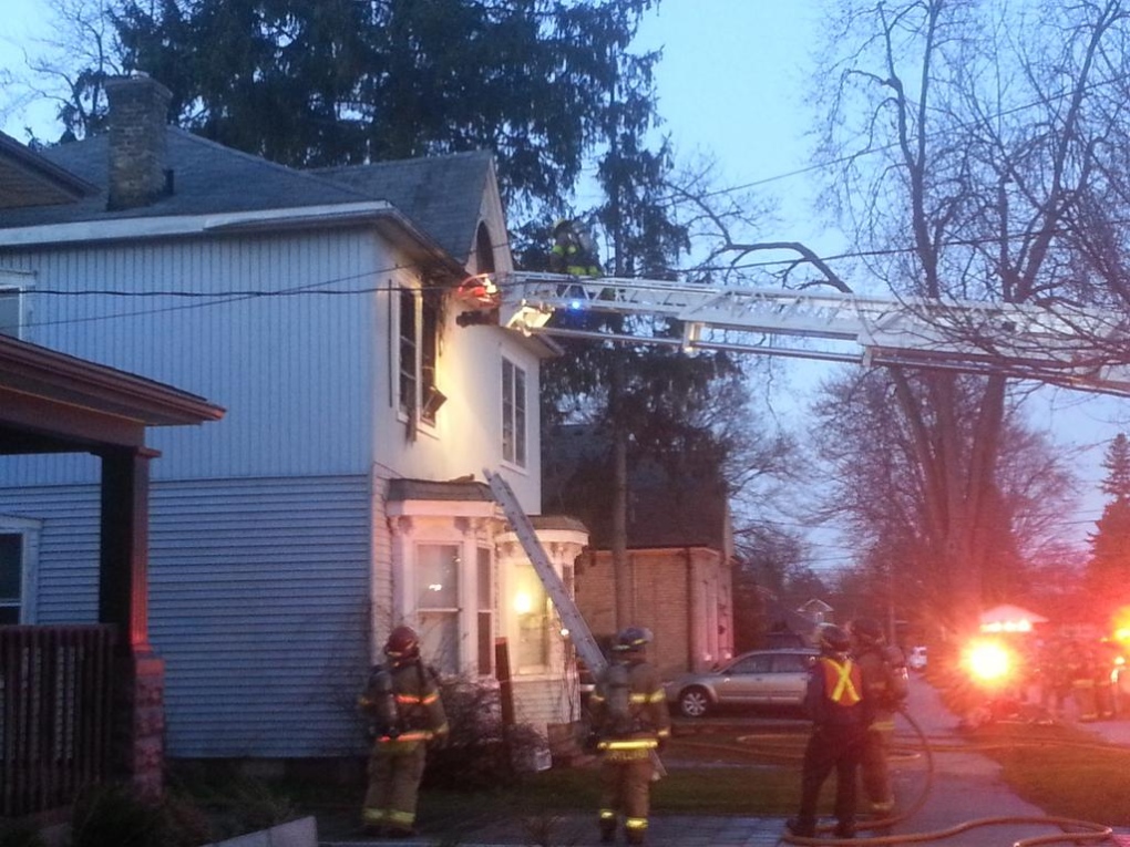 Early morning house fire displaces residents 