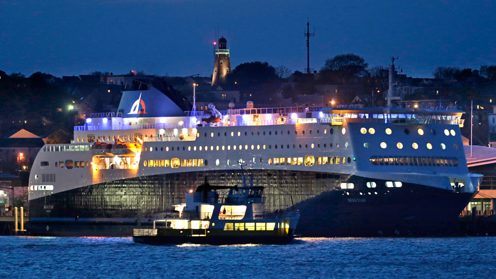 Nova Star ferry