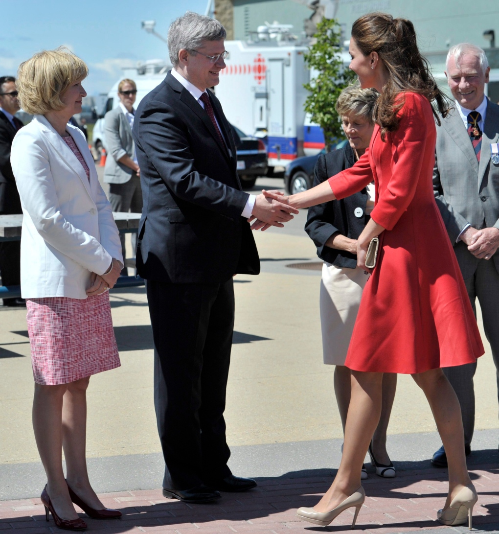 Stephen Harper with the Duchess of Cambridge