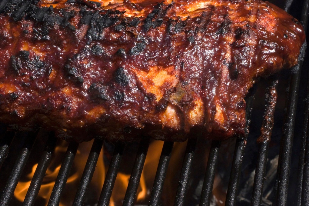 Barbecue restaurant will offer discount to all