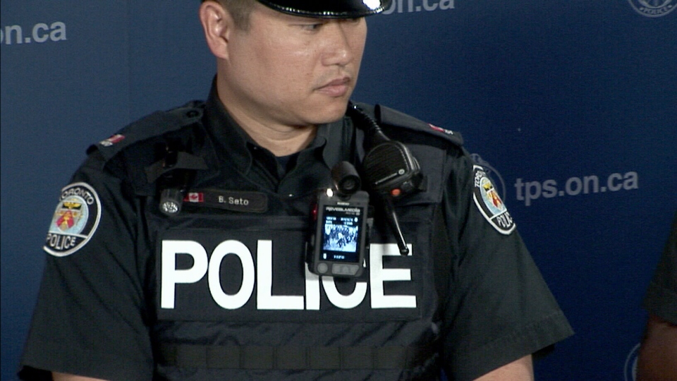 Toronto police to wear body cams